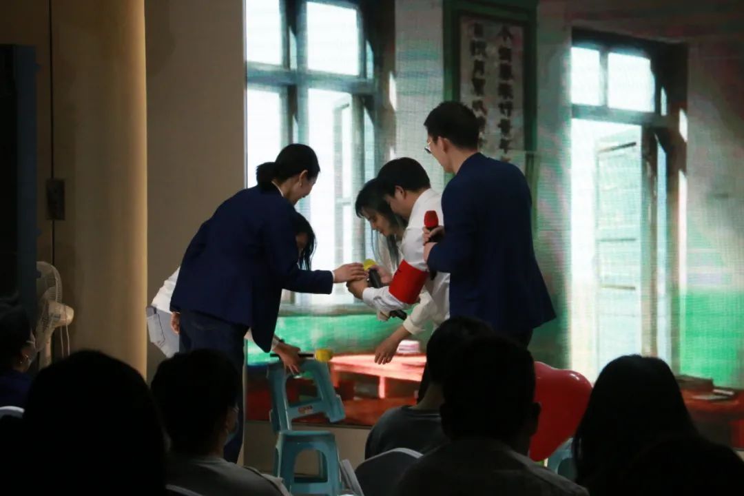 眼鏡店裝修公司，陽光視線，眼鏡展柜